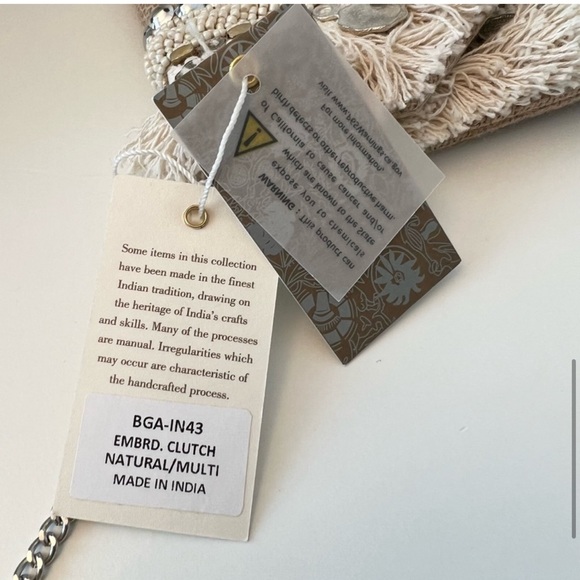 NWT Antik Kraft Bohemian Beaded Fringe
Clutch w removable strap - Picture 9 of 15